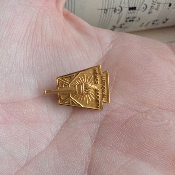 Gold National Honor Society Pin - Picture 5 of 5